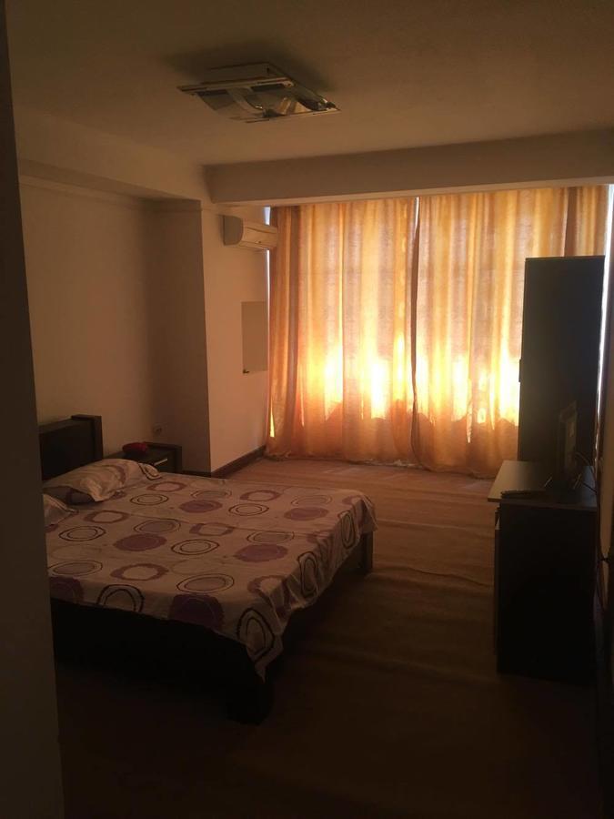 Hotel Dinastia Piteşti Exteriör bild