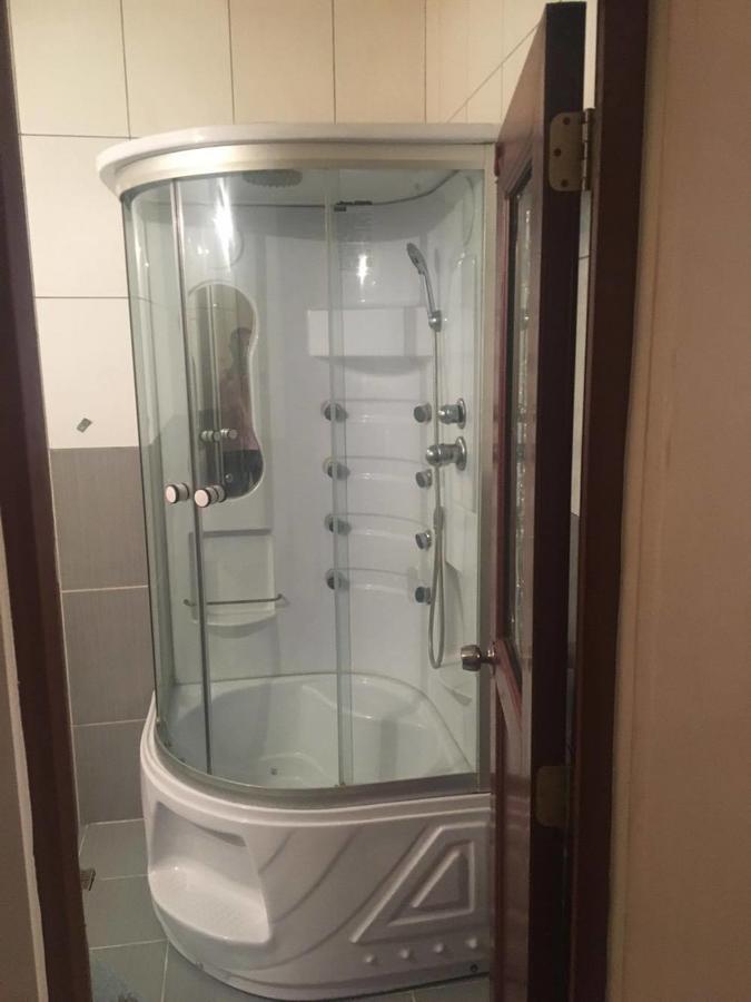 Hotel Dinastia Piteşti Exteriör bild